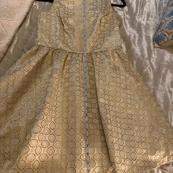 Gold and Ivory Metallic Lace Front Brocade Party Holiday Cocktail Dress - Picture 9 of 10